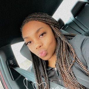 Meet your Posher, Constance